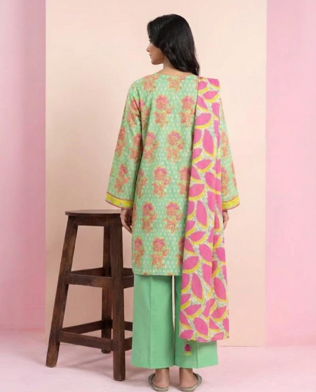 ELÉI VOLUME-04 KHADDAR 3PC PRINTED SUIT K.31